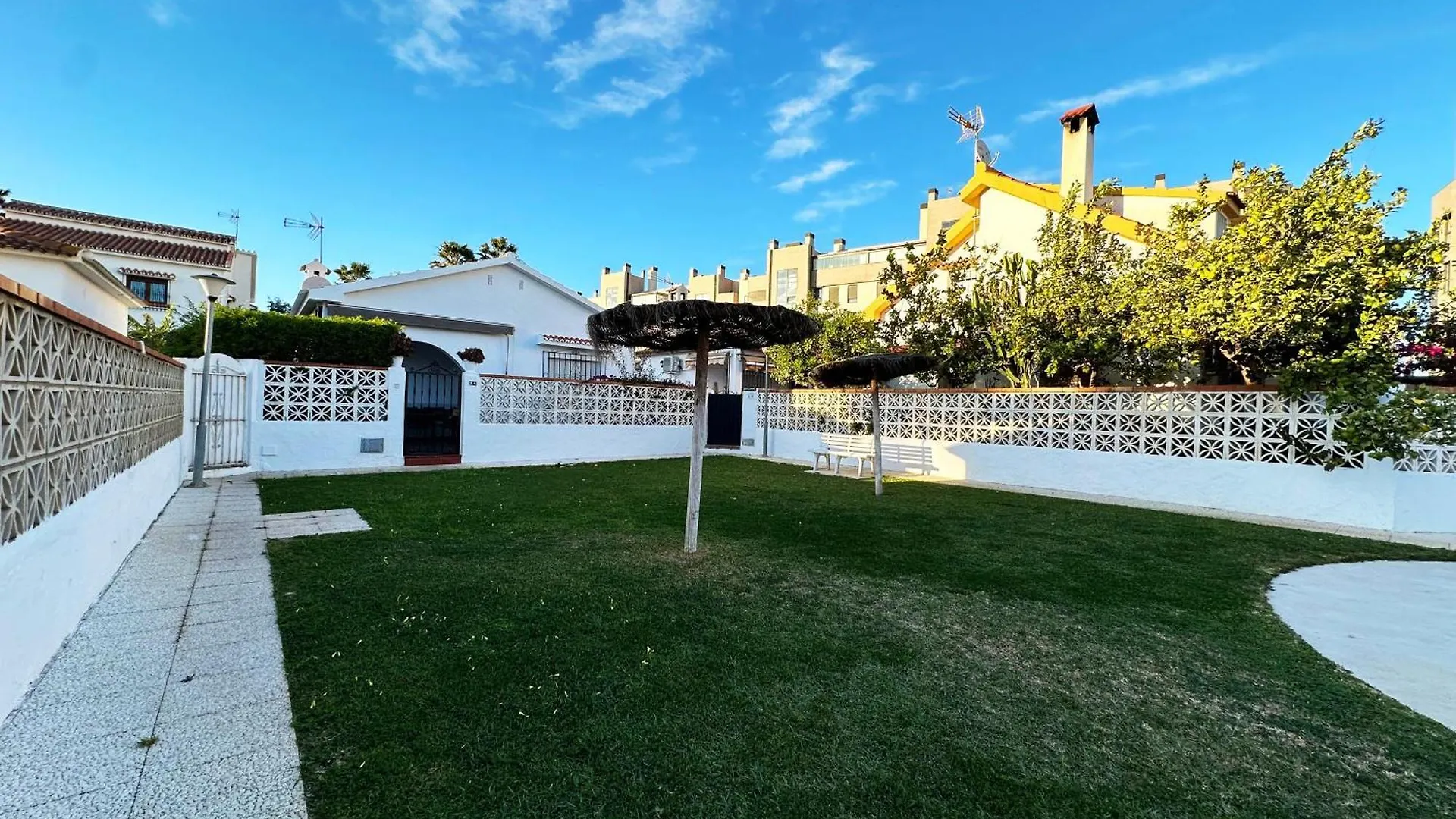 Holiday home Villa Pepita - 3 Dormitorios - 350 Metros Playa - Piscina Torremolinos Spain