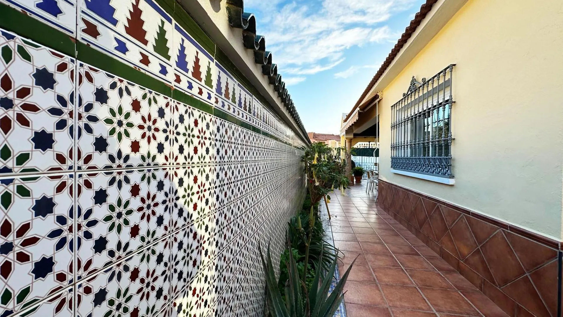 Holiday home Villa Pepita - 3 Dormitorios - 350 Metros Playa - Piscina Torremolinos Spain