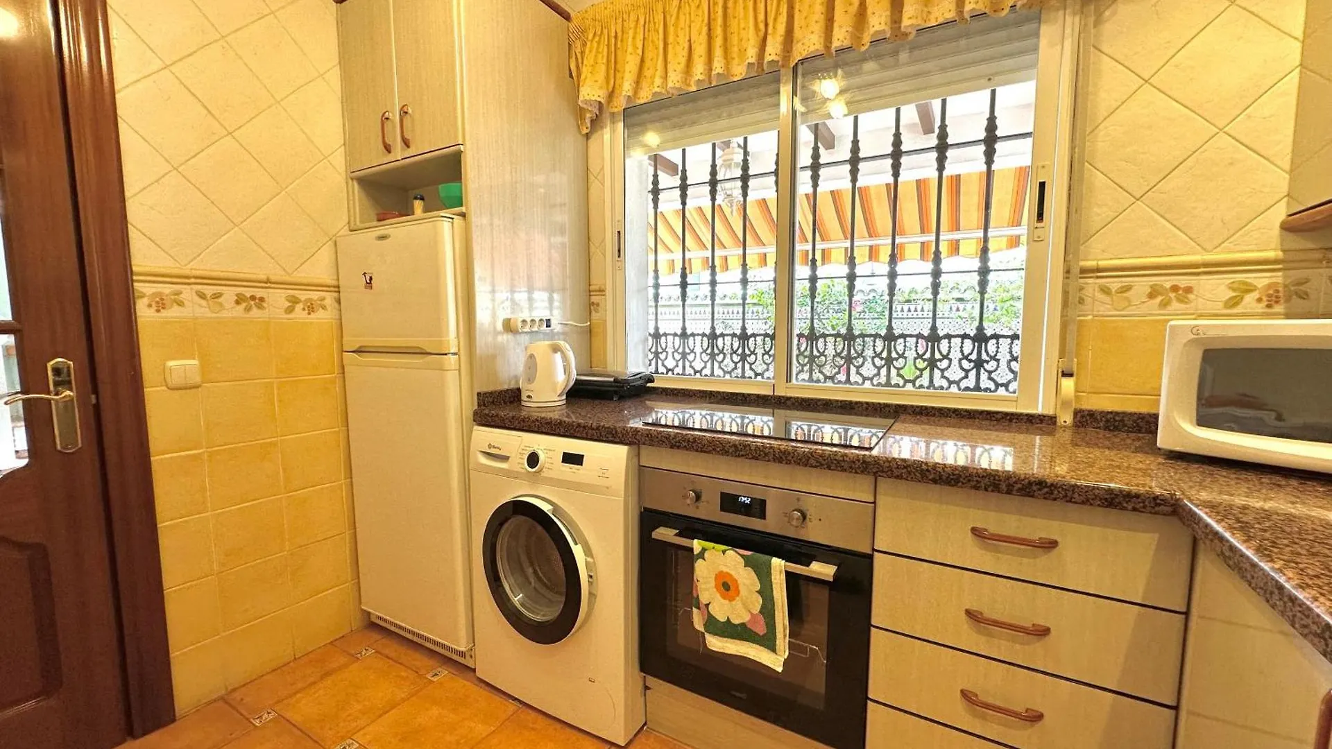 Holiday home Villa Pepita - 3 Dormitorios - 350 Metros Playa - Piscina Torremolinos Spain