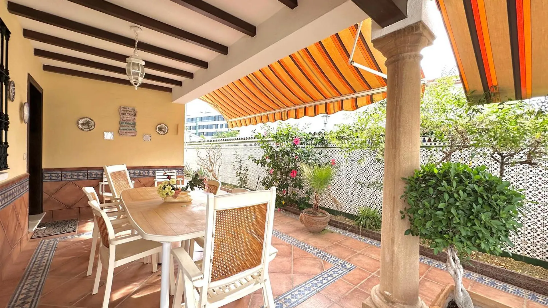 Villa Pepita - 3 Dormitorios - 350 Metros Playa - Piscina Torremolinos 0*,  Spain