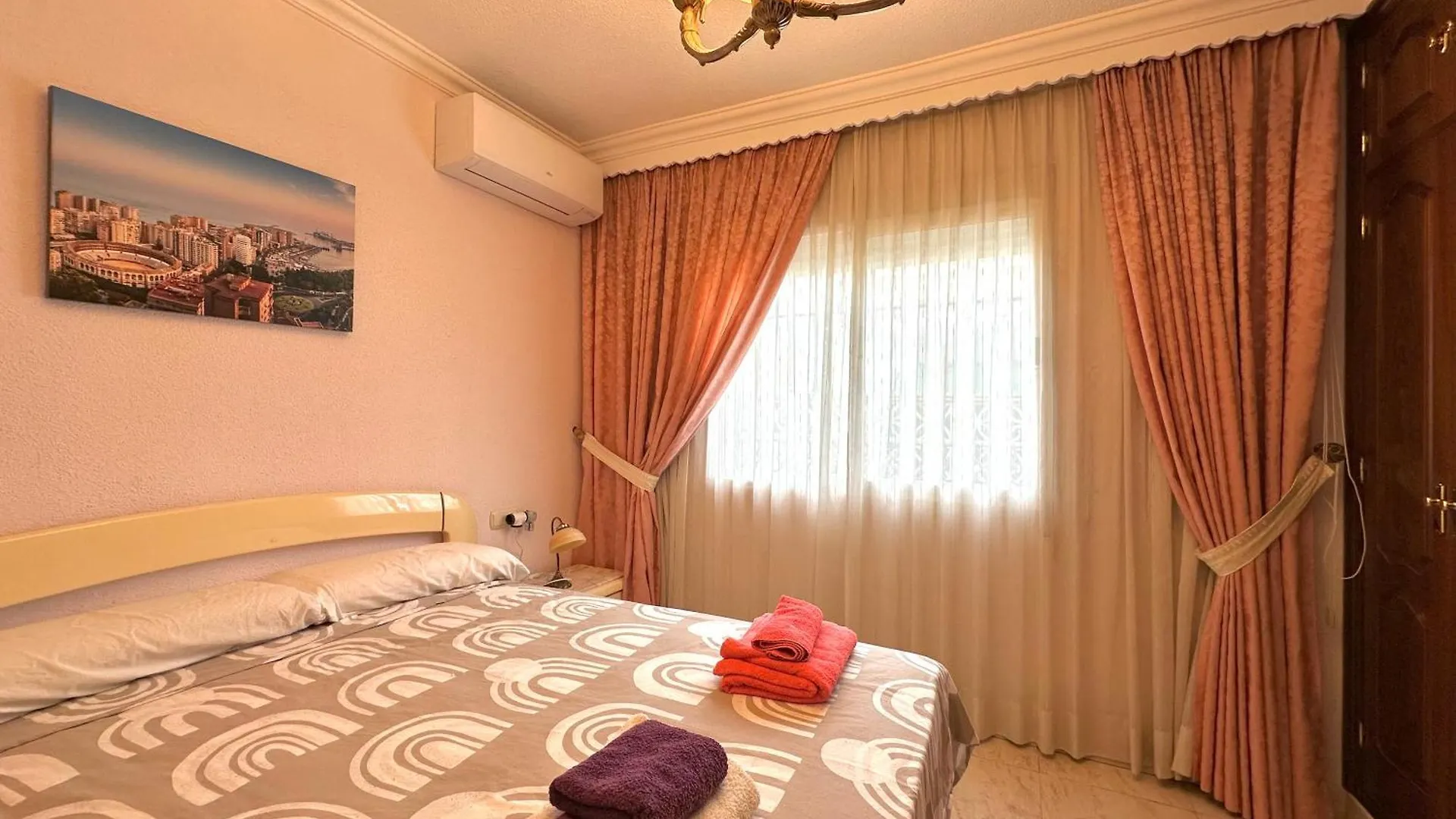 Holiday home Villa Pepita - 3 Dormitorios - 350 Metros Playa - Piscina Torremolinos