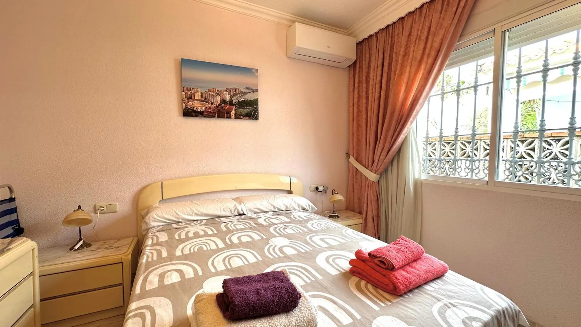 Villa Pepita - 3 Dormitorios - 350 Metros Playa - Piscina Torremolinos
